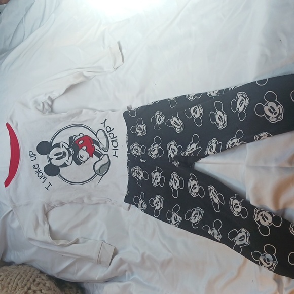 Child's Mickey outfit - Picture 1 of 3